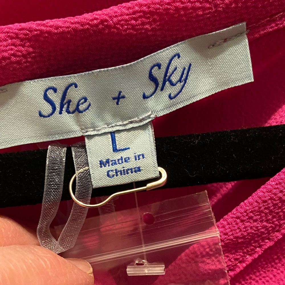 NWT She + Sky Fuchsia Button Front Blouse - Small, Medium, Large‎ - Picture 9 of 9